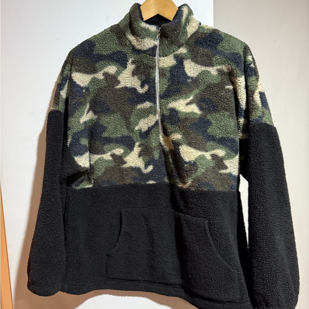 Merokeety Black Fleece Pullover